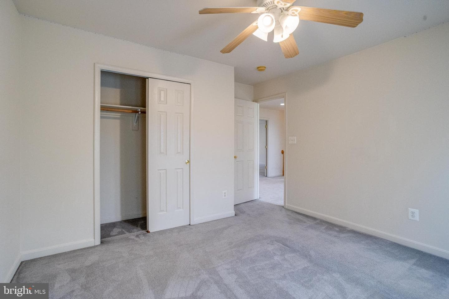 221 Seamaster Road photo 50