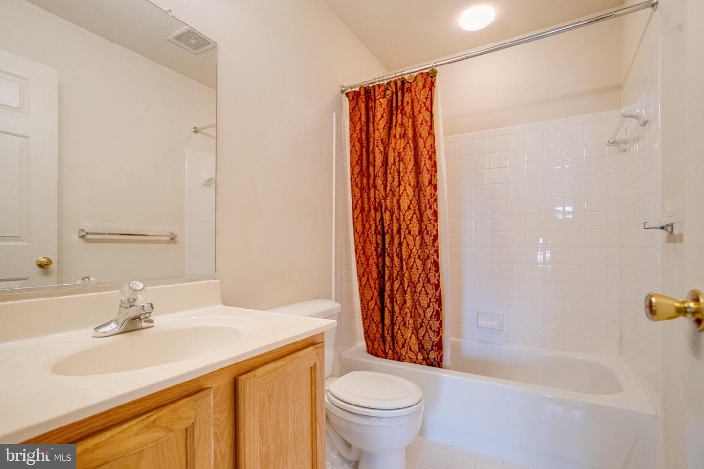 221 Seamaster Road photo 52