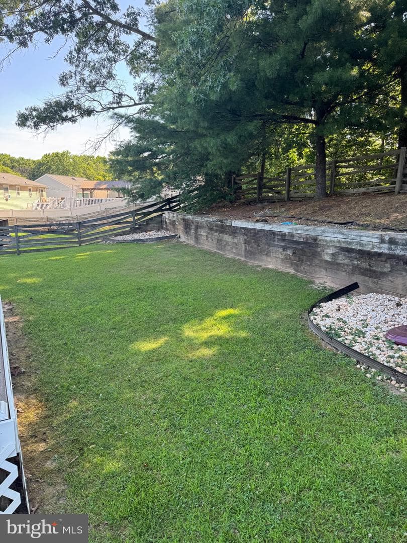 540 Fuselage Avenue photo 17