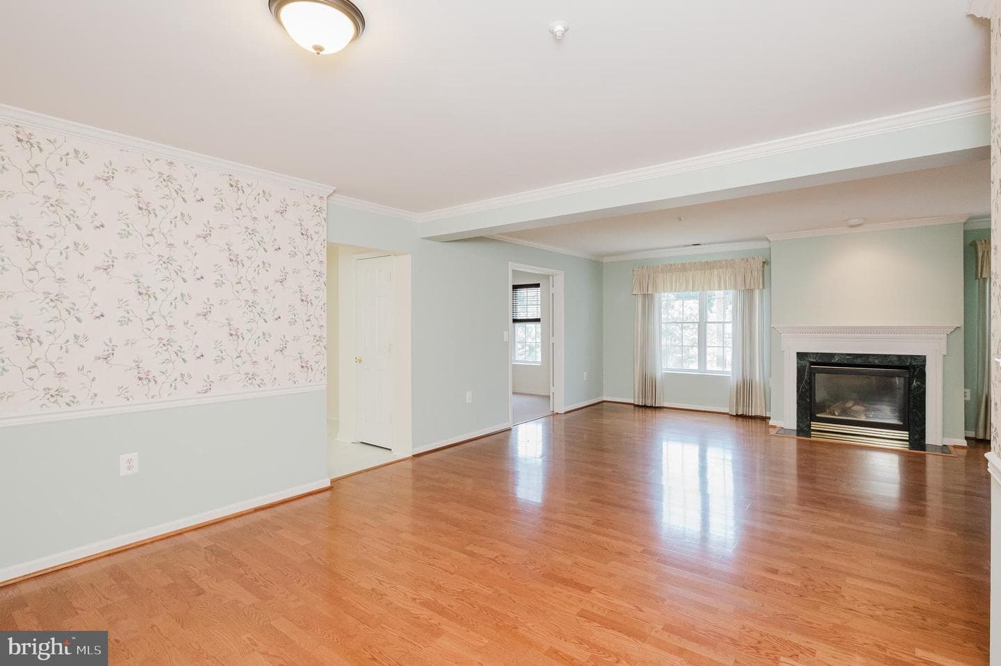 620 Straffan Drive #302 photo 10