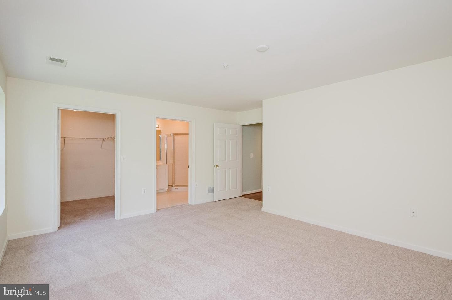 620 Straffan Drive #302 photo 20