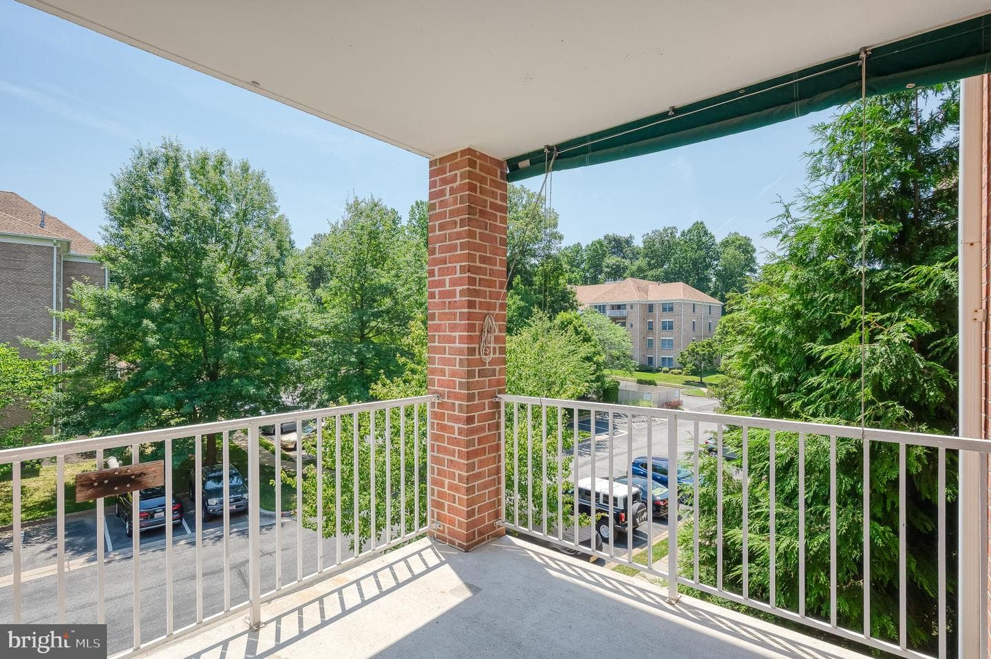 620 Straffan Drive #302 photo 34