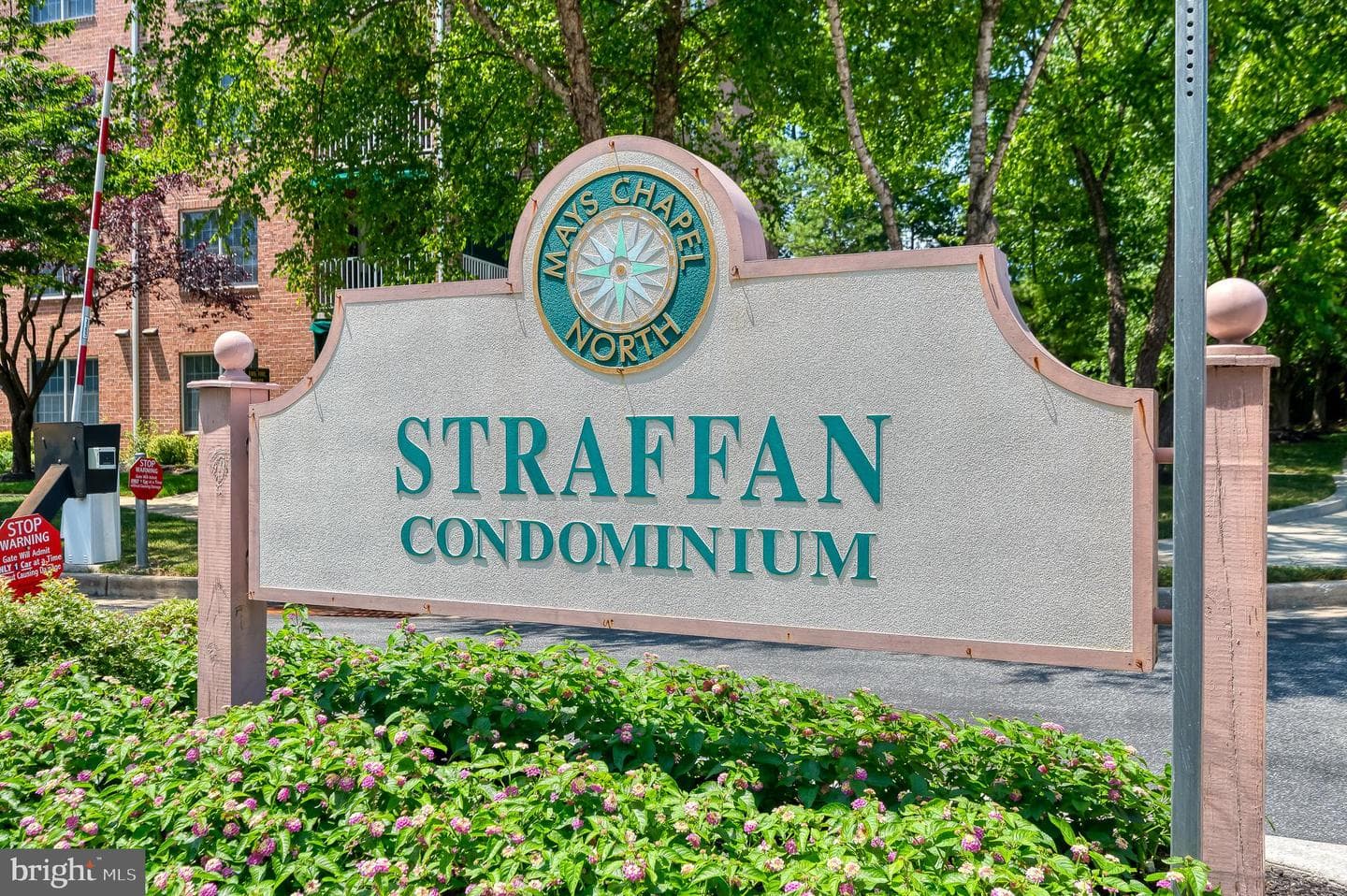620 Straffan Drive #302 photo 36