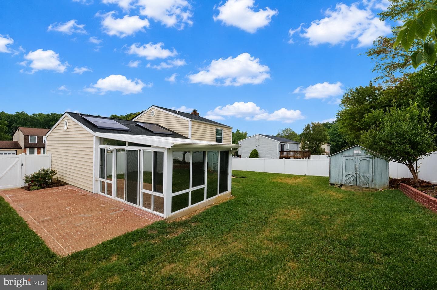 1414 King William Drive photo 7