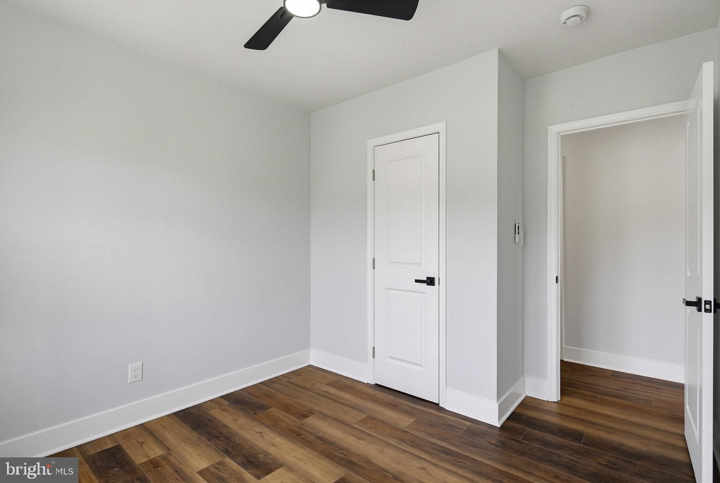323 3rd Avenue photo 12