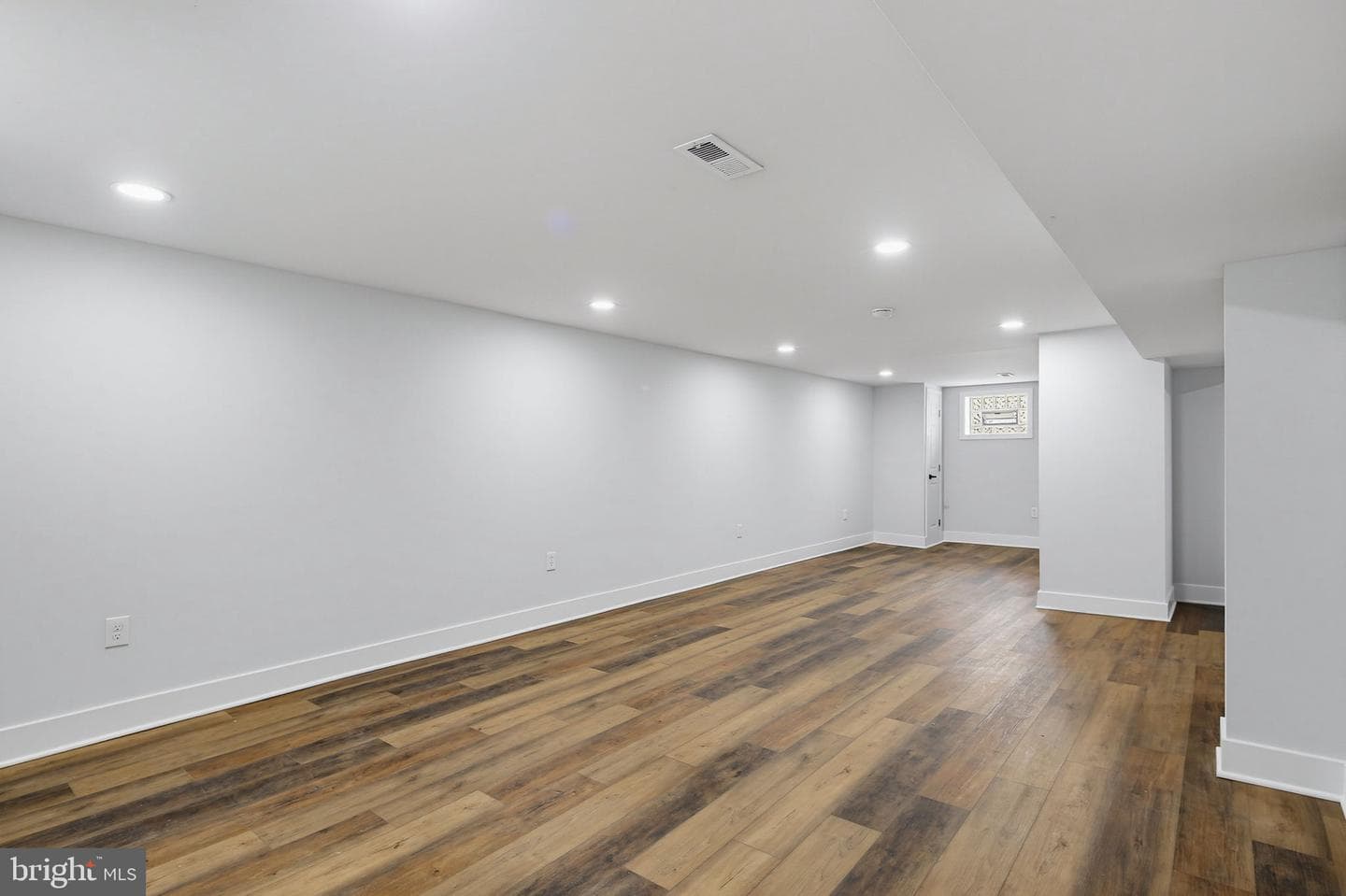323 3rd Avenue photo 26