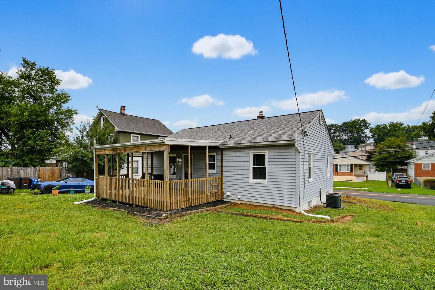 323 3rd Avenue photo 33