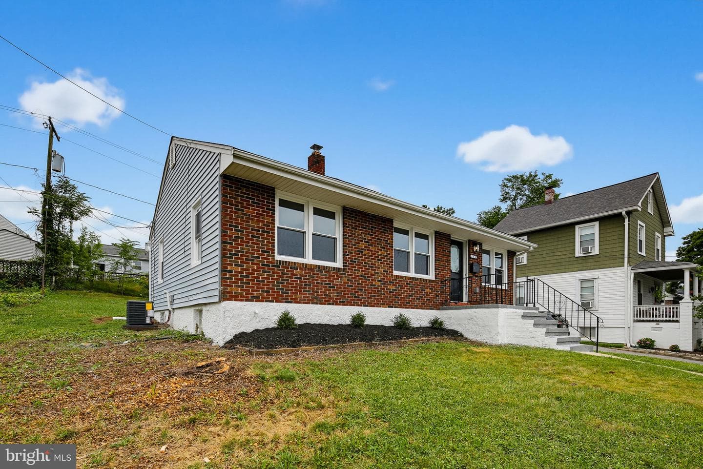 323 3rd Avenue photo 34