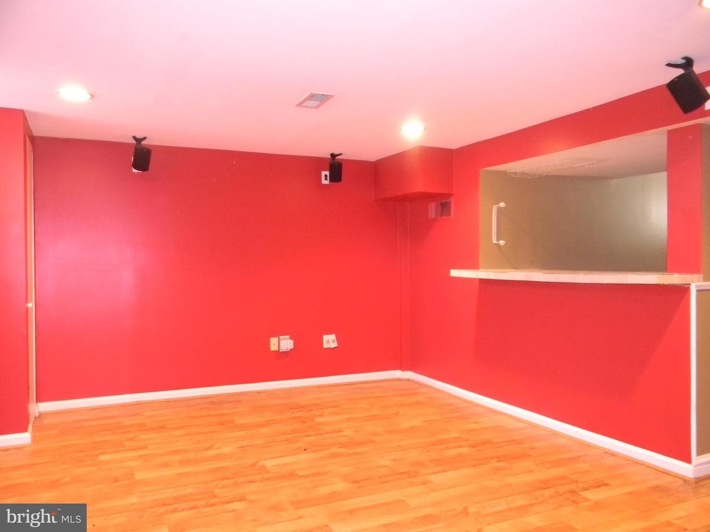 713 Eastshire Drive photo 6