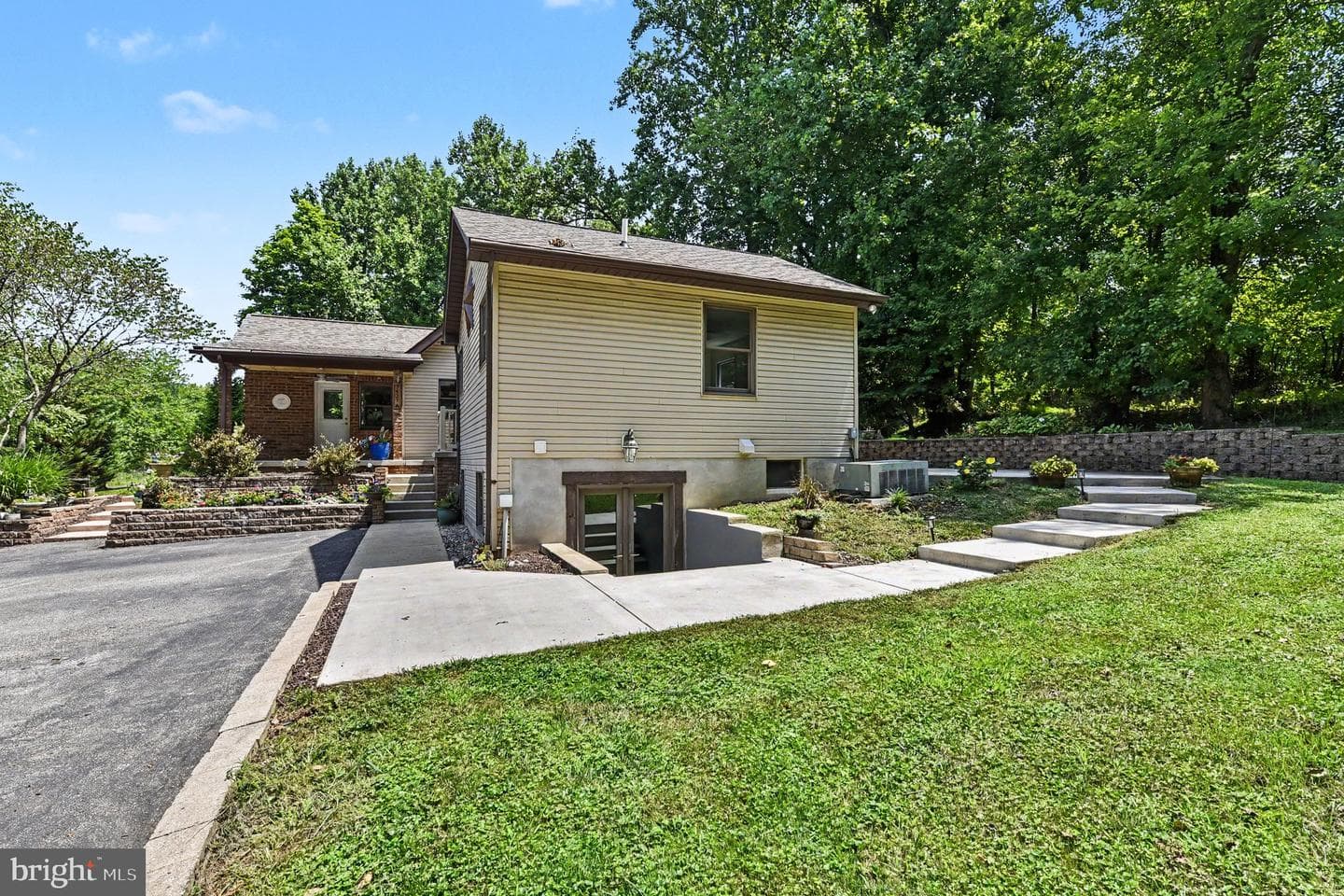7627 Chapman Road photo 33