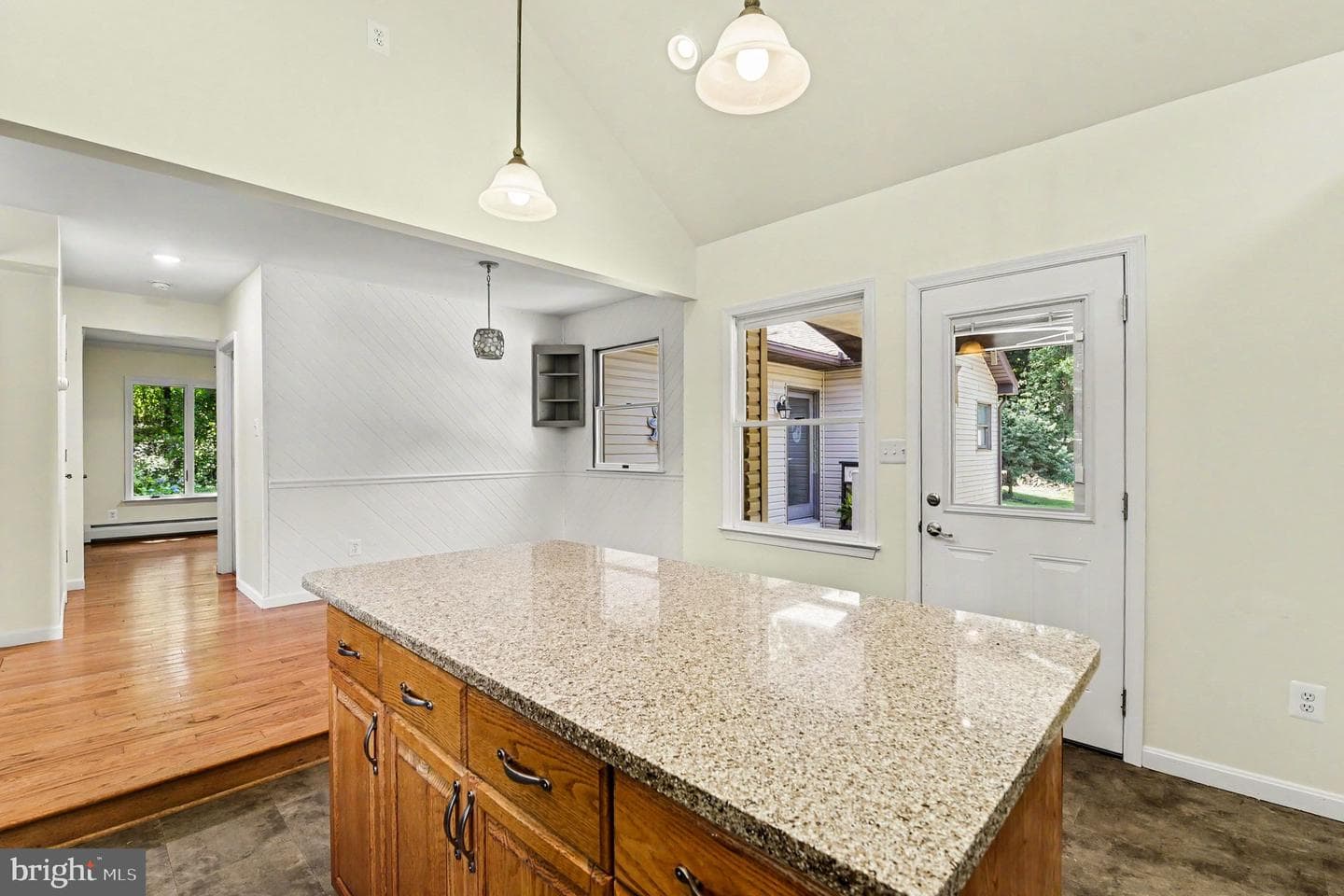7627 Chapman Road photo 8