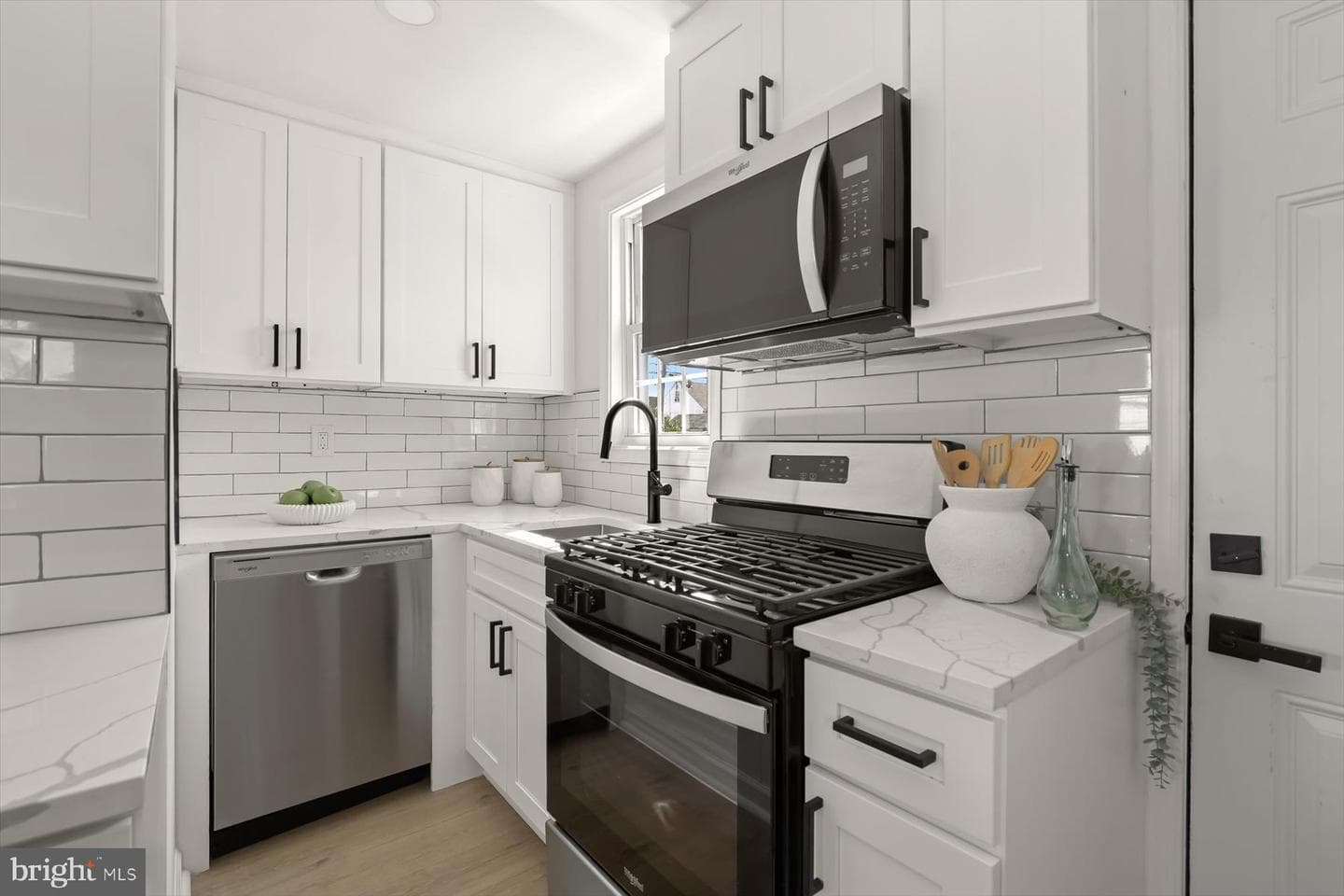 1747 Brookview Road photo 9