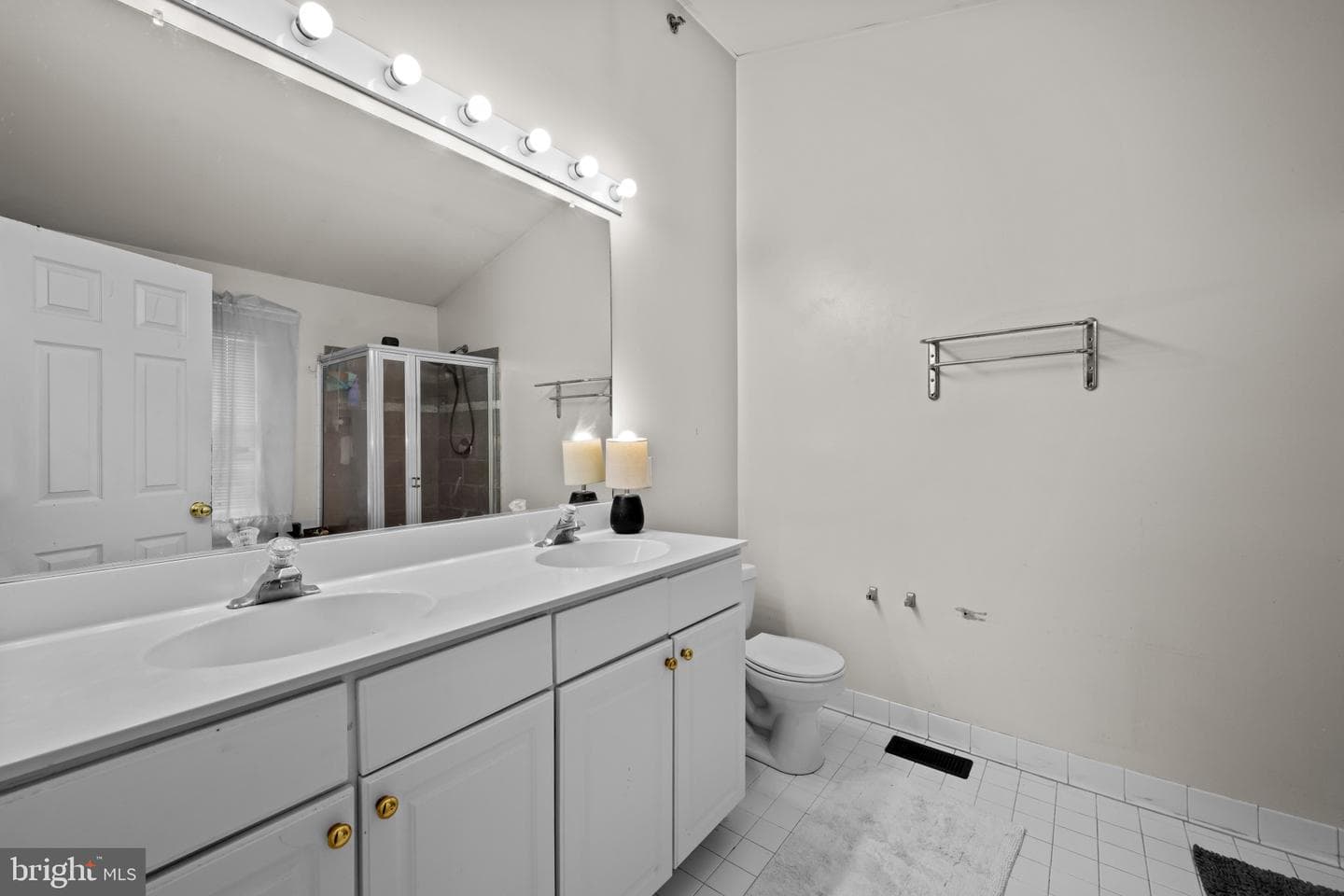 9523 Georgian Way photo 24