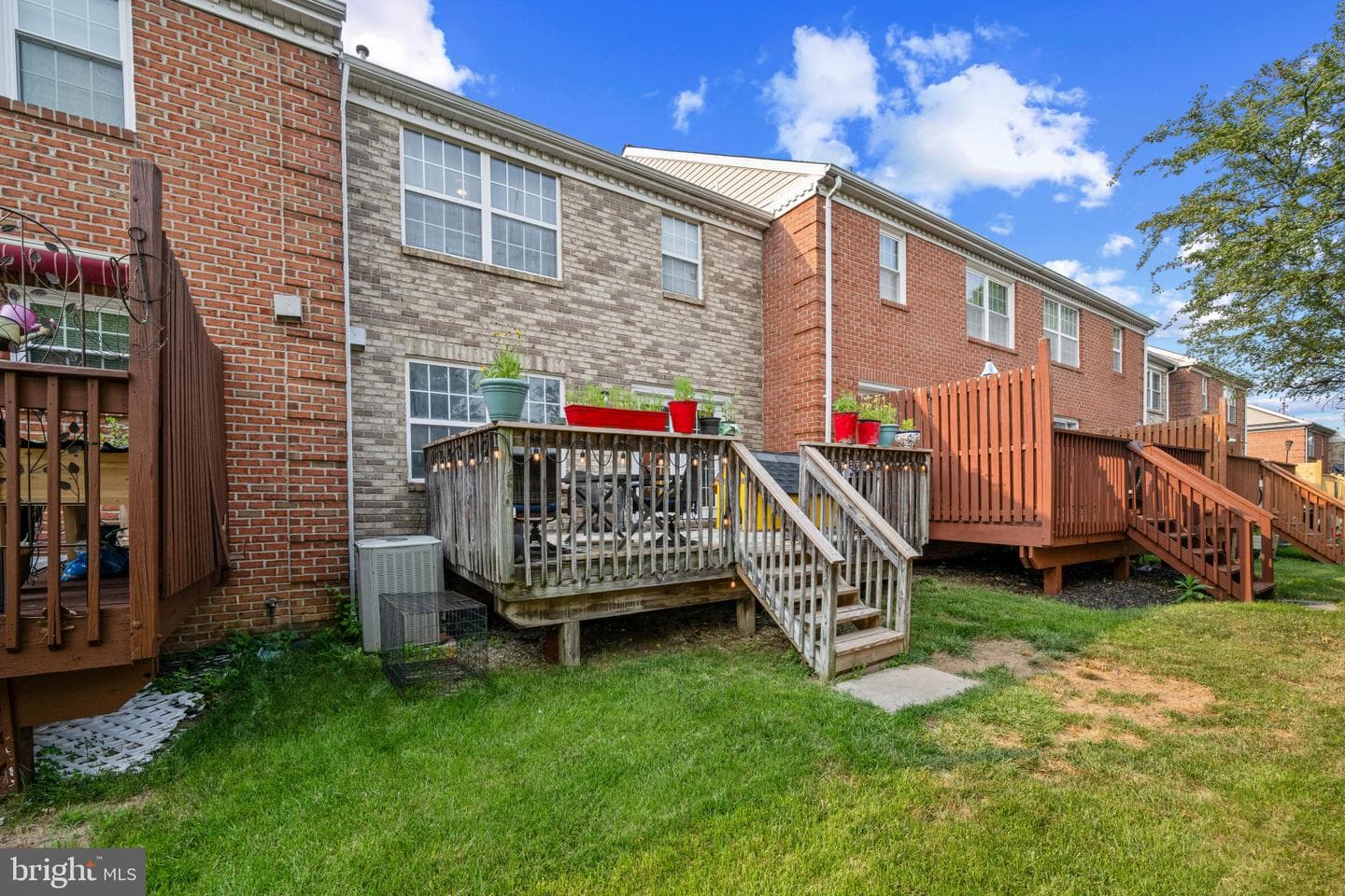 9523 Georgian Way photo 41
