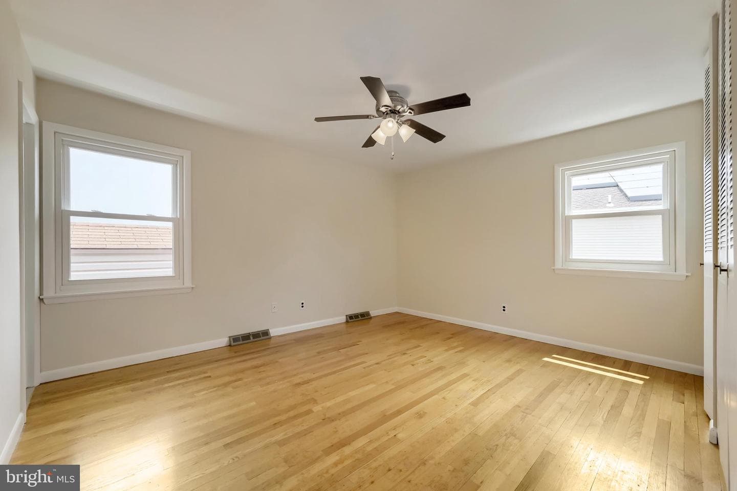 819 50th Street photo 11