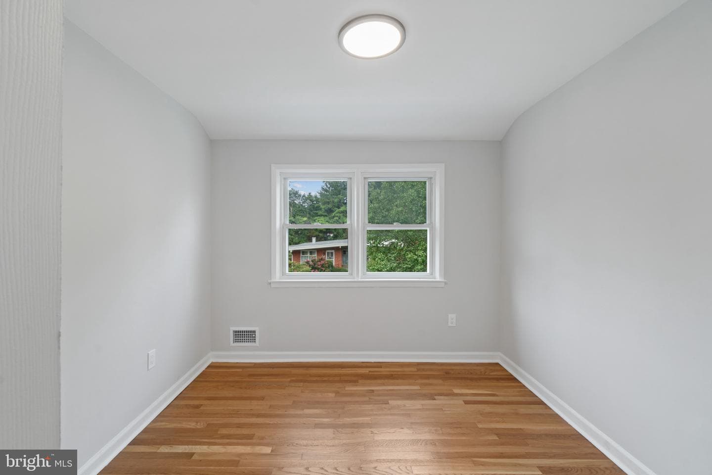 1305 Brixton Road photo 19