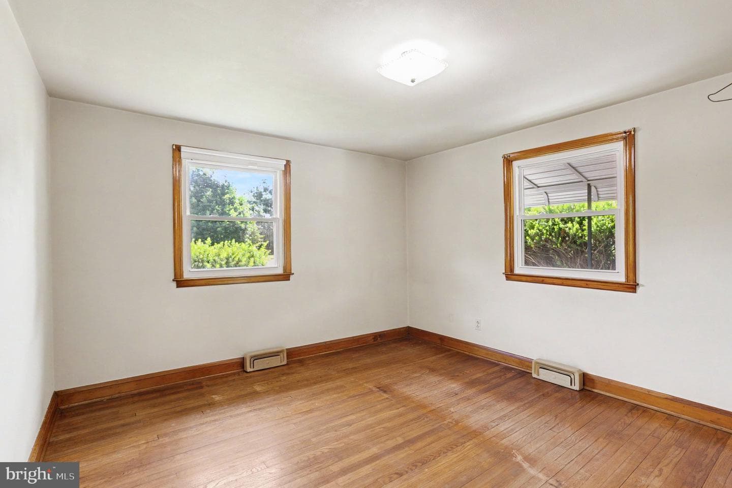 7437 New Cut Road photo 13