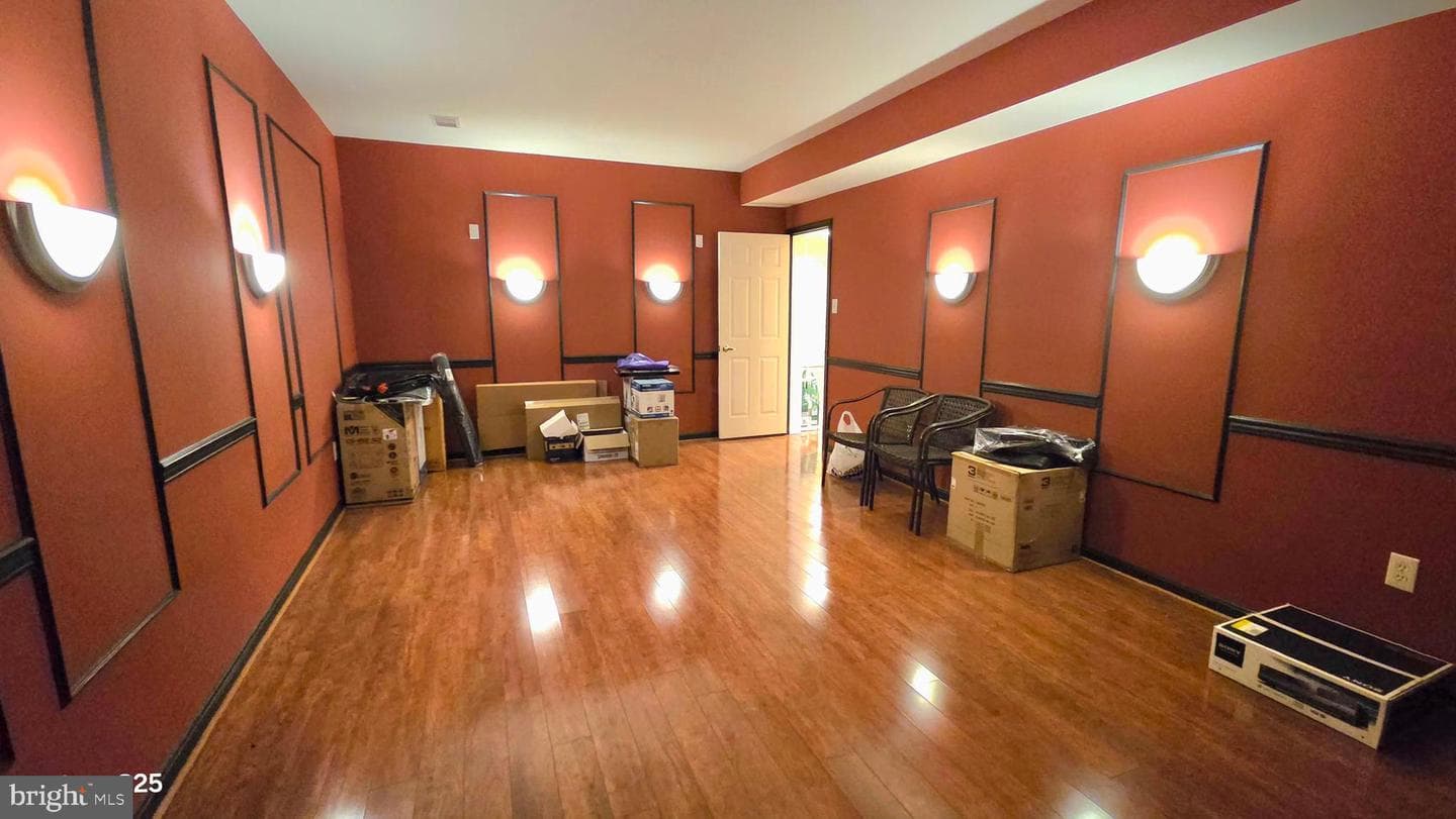 855 Queens Park Drive photo 33