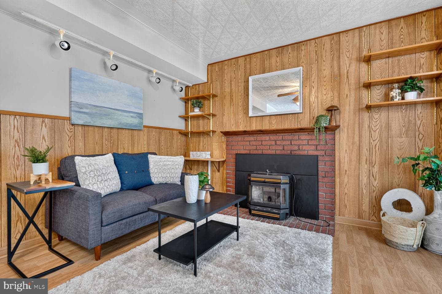 4225 Hanwell Road photo 10