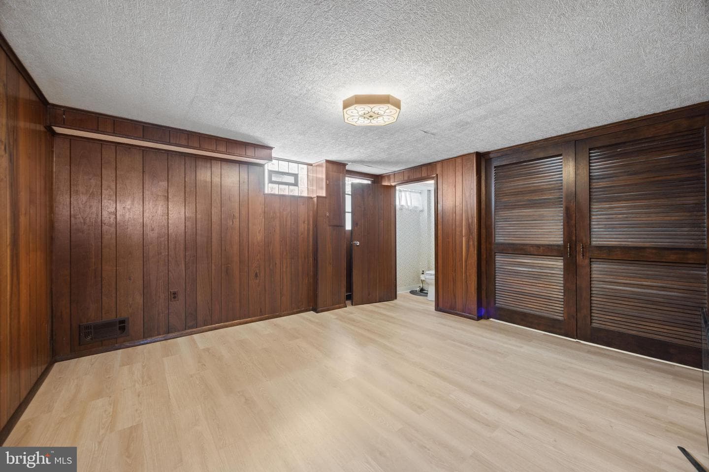 8549 Harris Avenue photo 27
