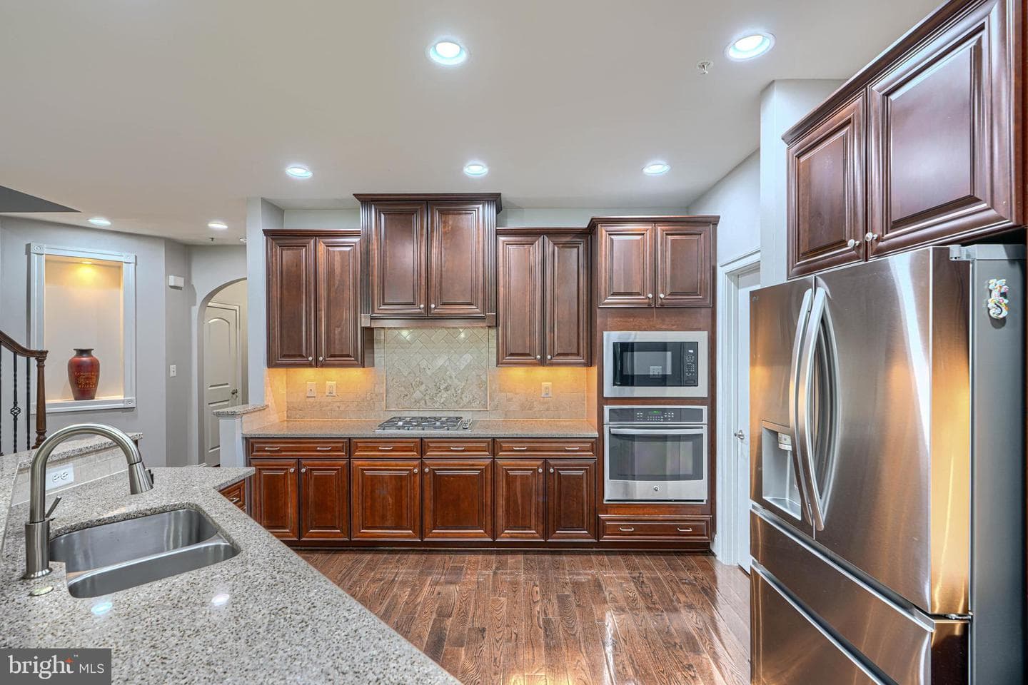 8608 Springvale Drive photo 10