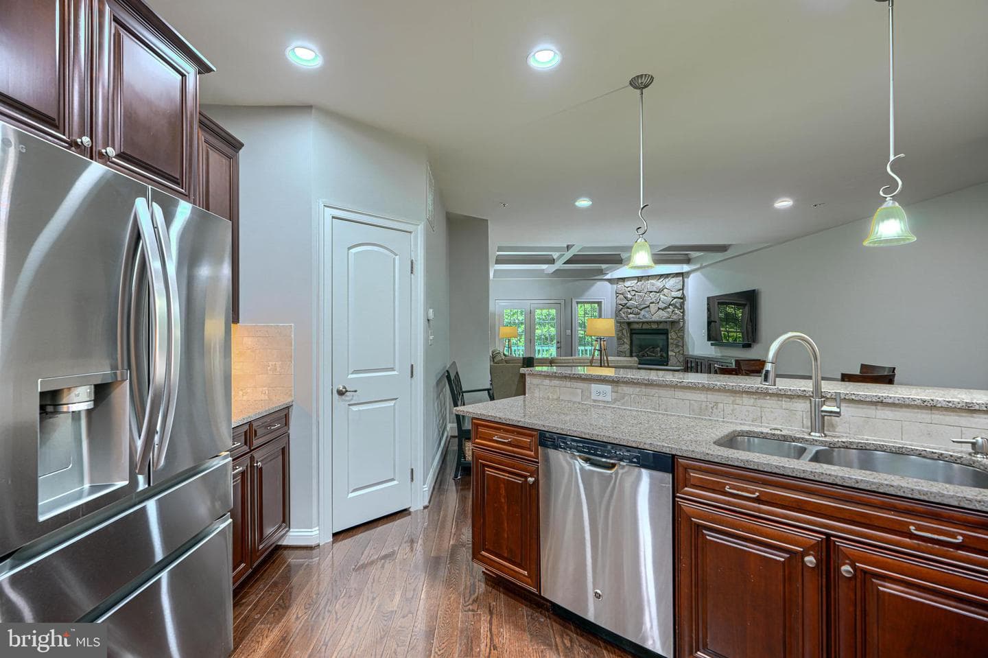 8608 Springvale Drive photo 13