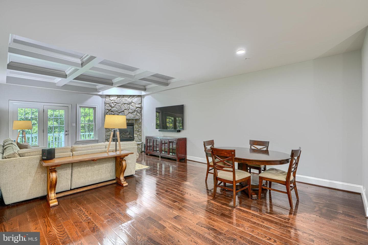 8608 Springvale Drive photo 17