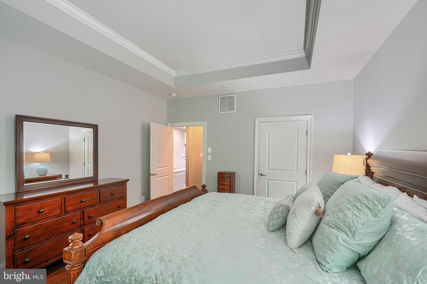8608 Springvale Drive photo 26