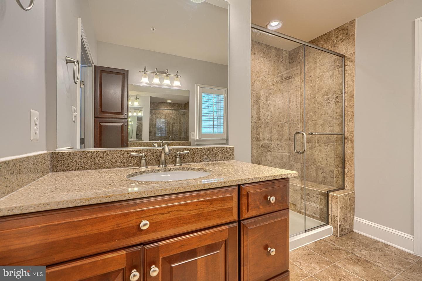 8608 Springvale Drive photo 31