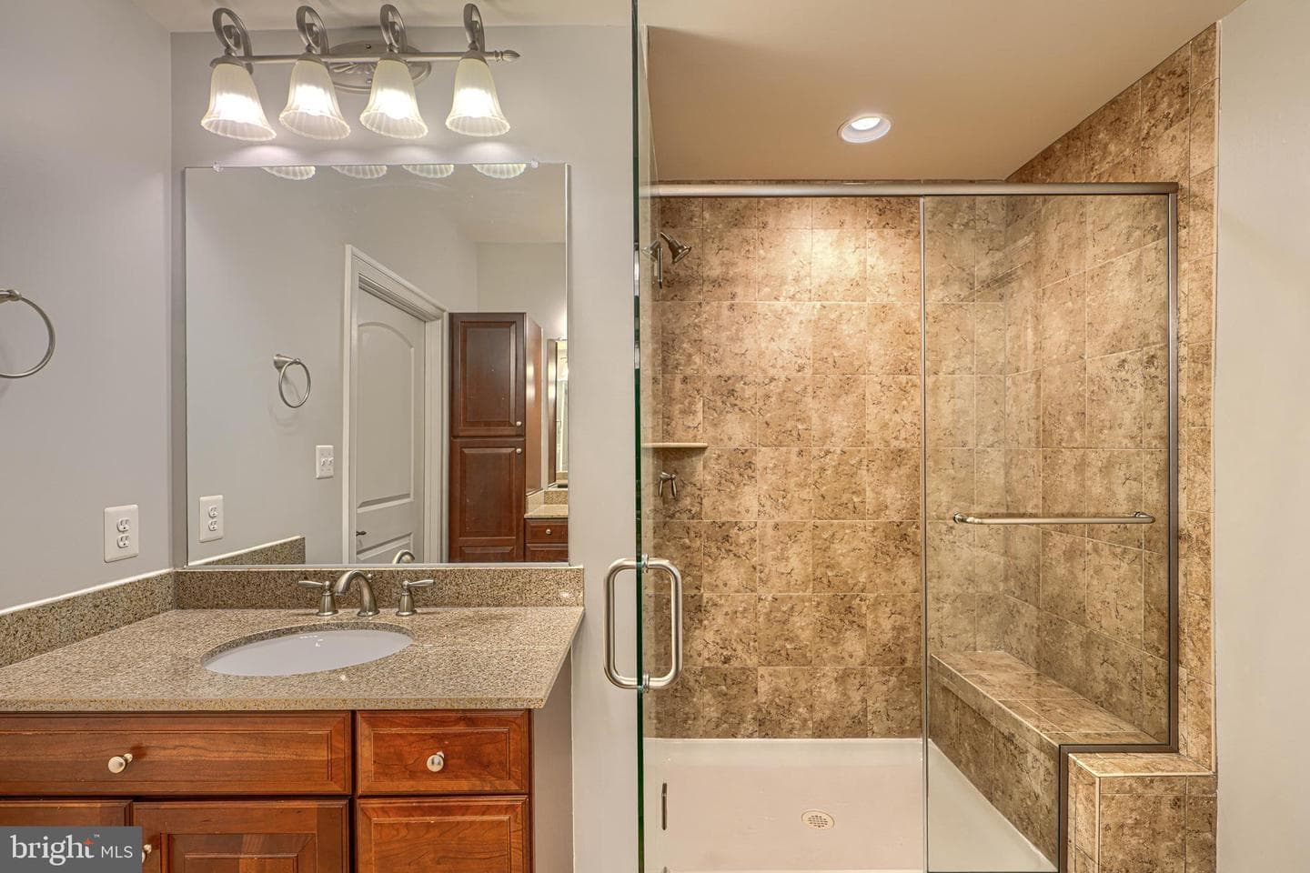 8608 Springvale Drive photo 32