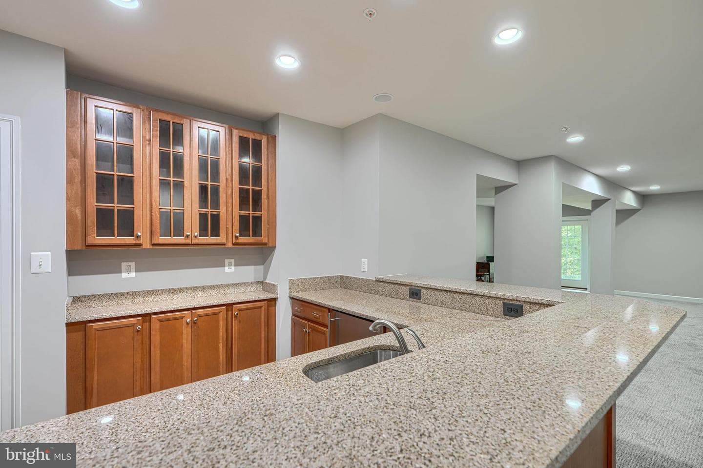 8608 Springvale Drive photo 36