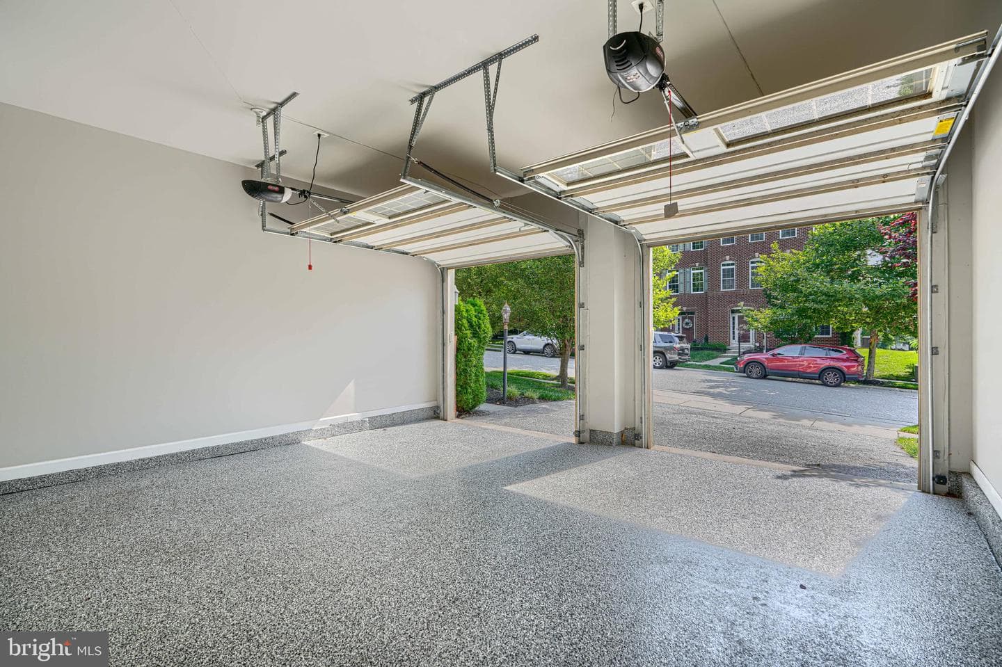 8608 Springvale Drive photo 40