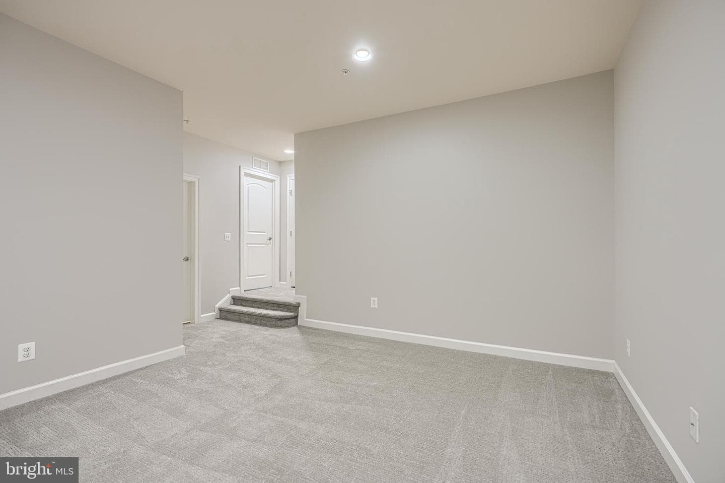 8608 Springvale Drive photo 44