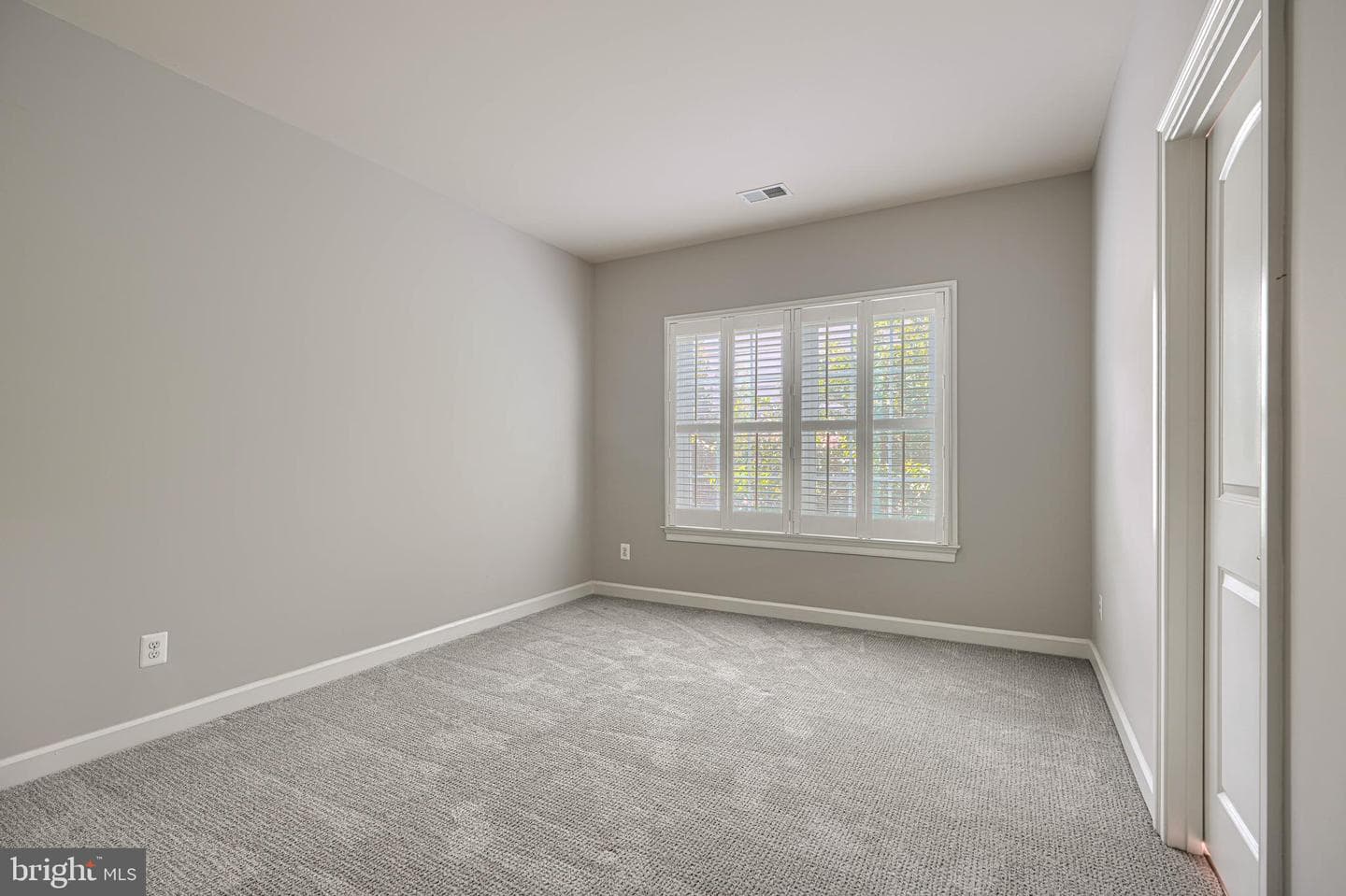 8608 Springvale Drive photo 46