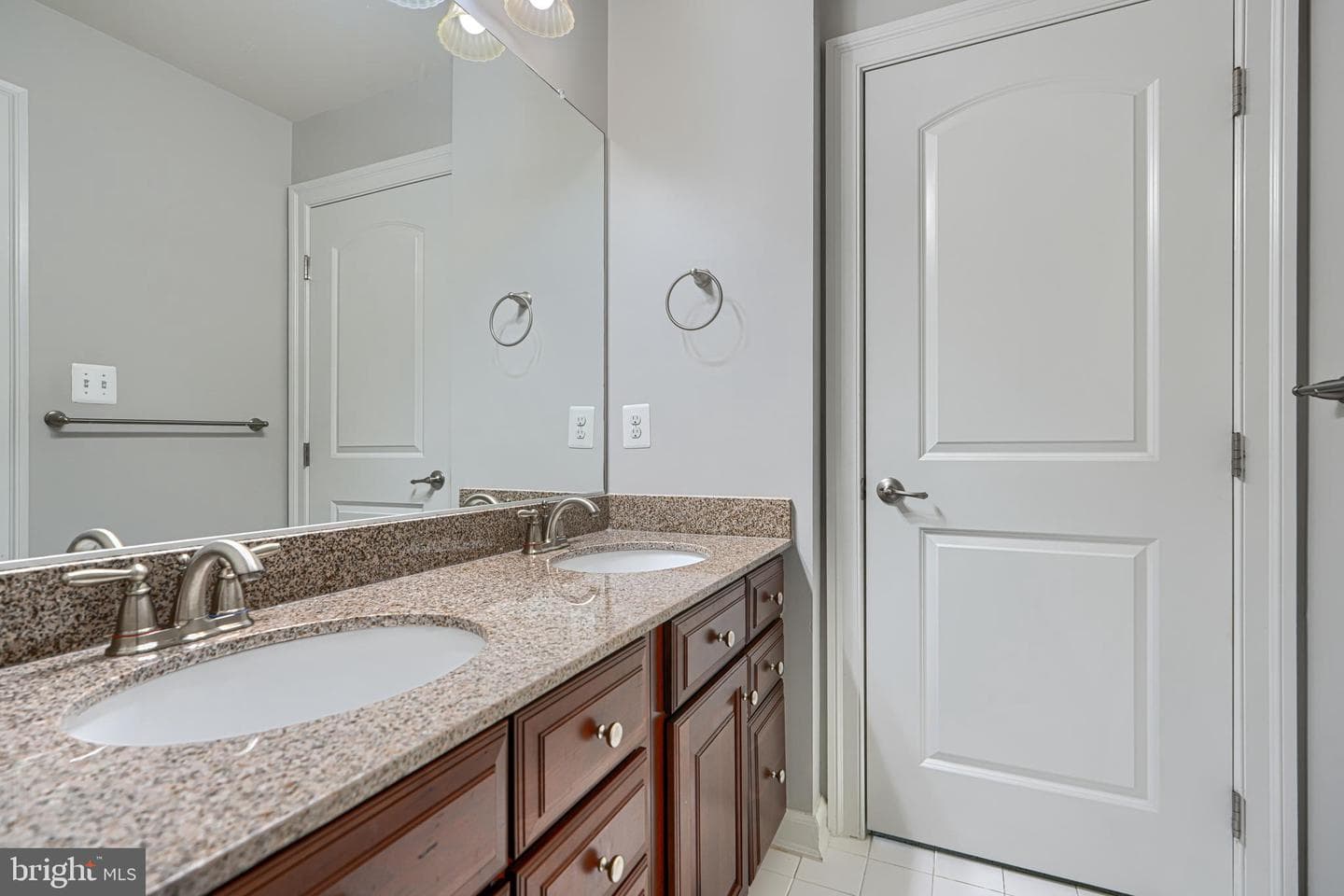 8608 Springvale Drive photo 58
