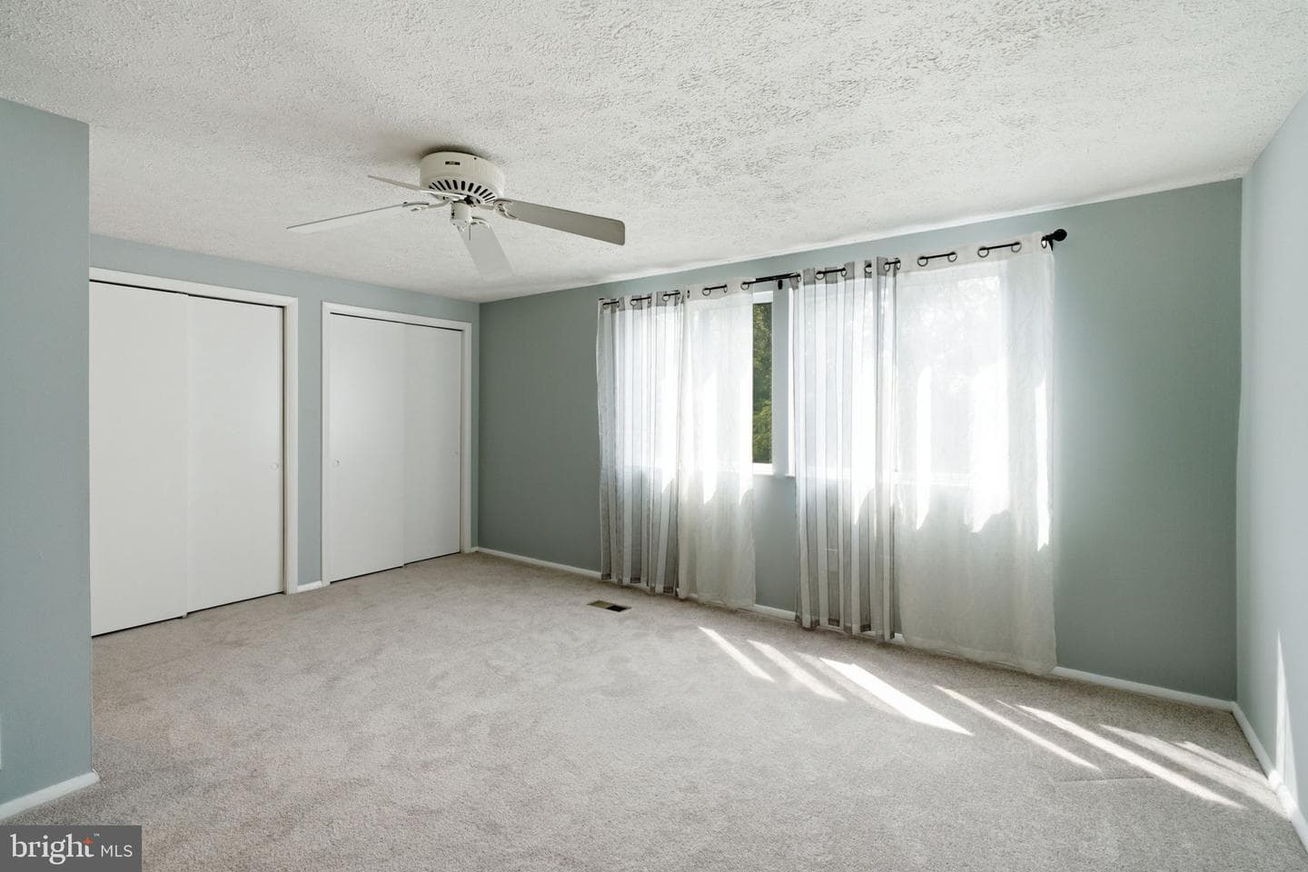 26 Spectator Lane photo 11