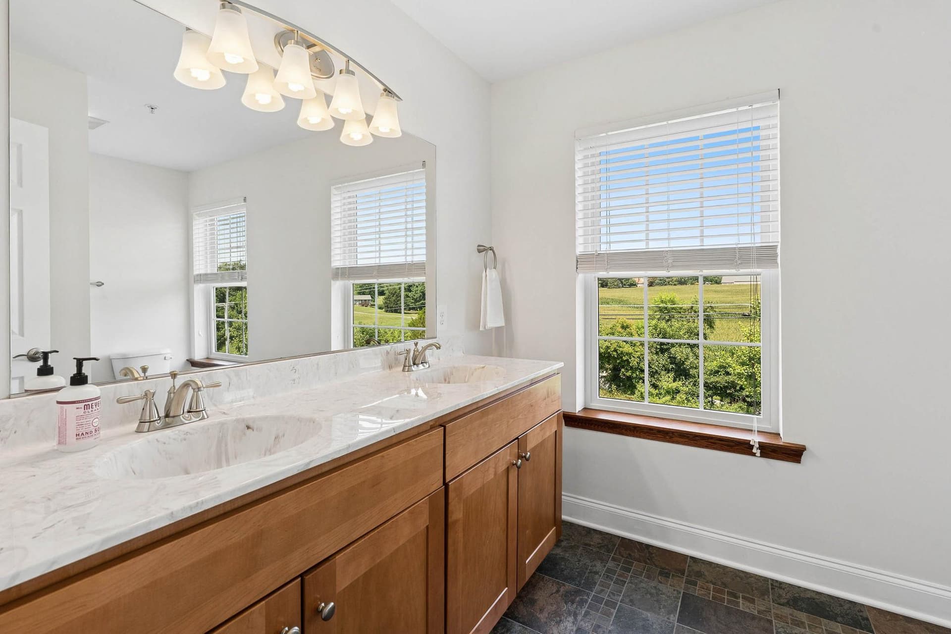4521 Beckleysville Road photo 10