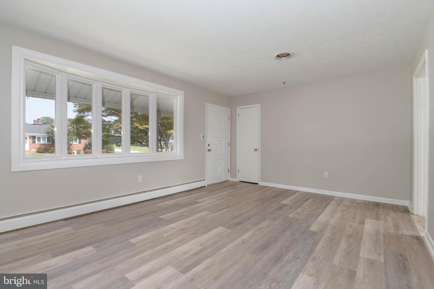 9825 Richlyn Drive photo 24