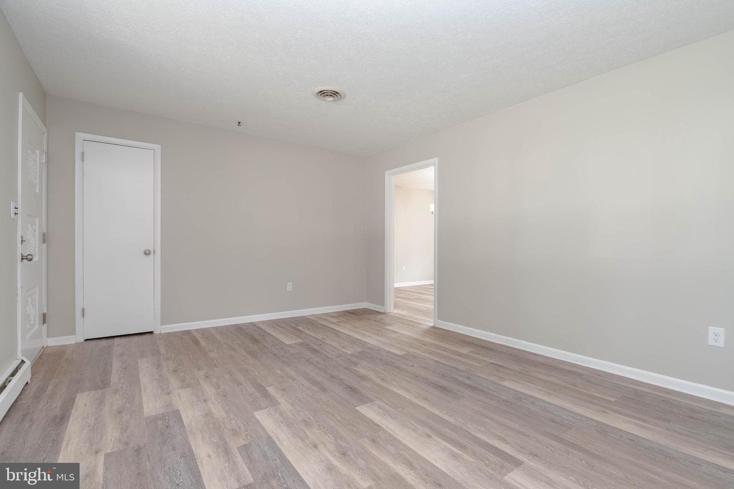 9825 Richlyn Drive photo 25