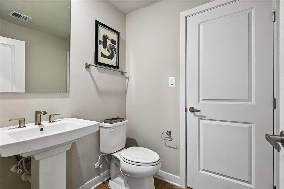 6501 Greenleigh Avenue photo 42