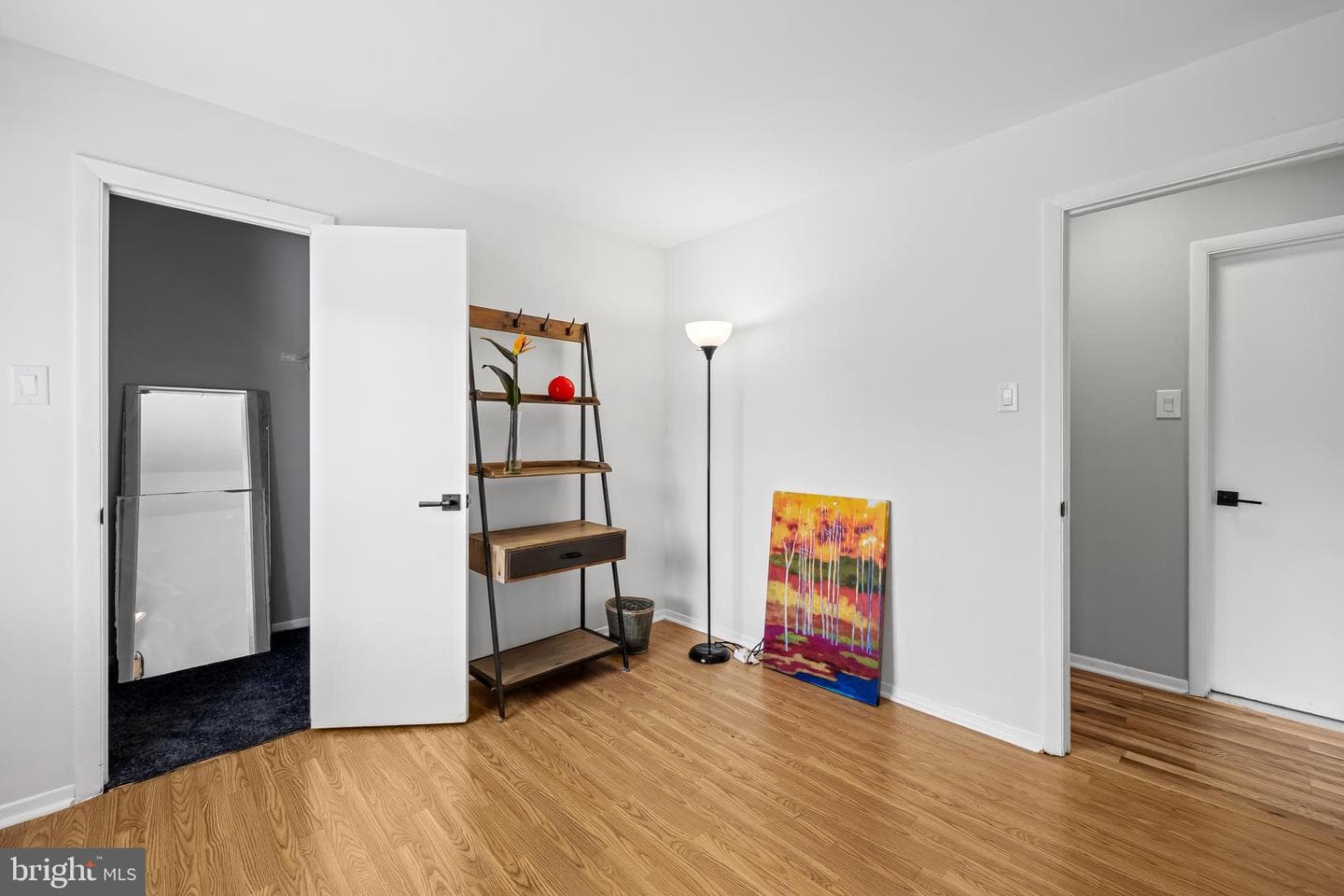 1420 Lincoln Woods photo 29
