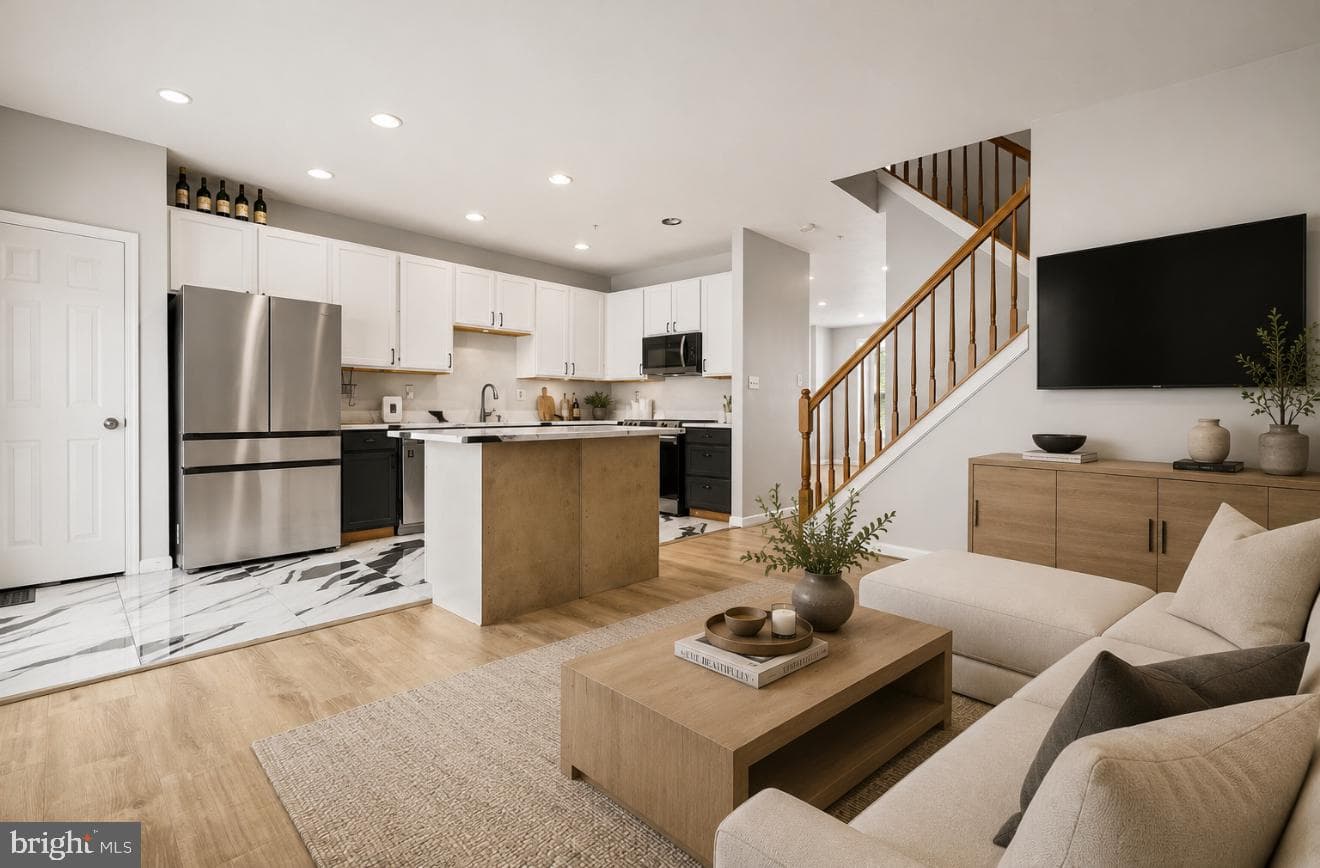 884 Lowe Road photo 14