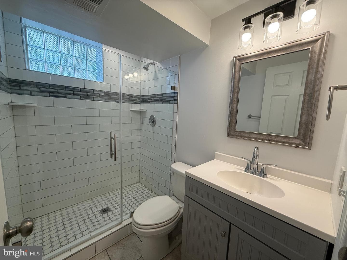 6810 Duluth photo 19