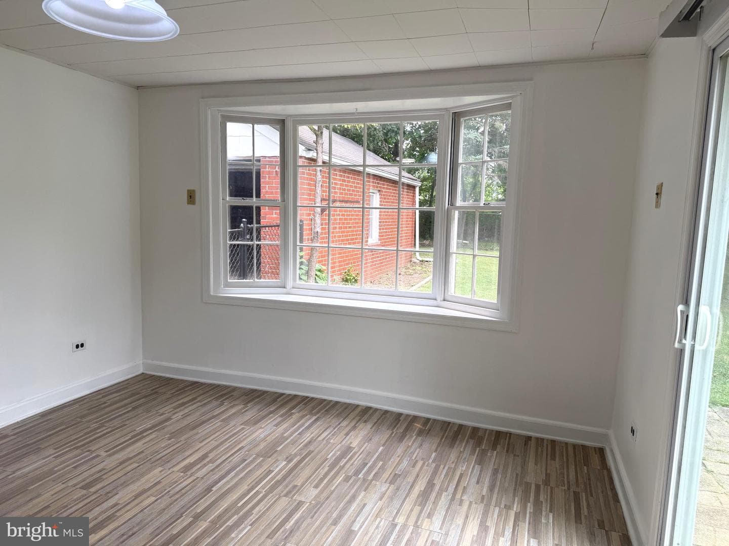 7915 Rolling View Avenue photo 60