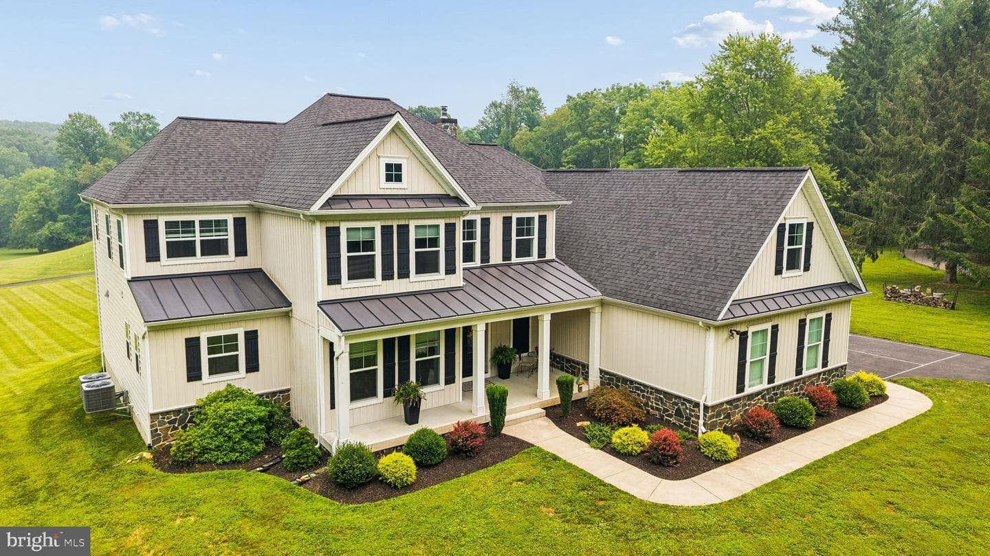 18207 Bunker Hill Road photo 3