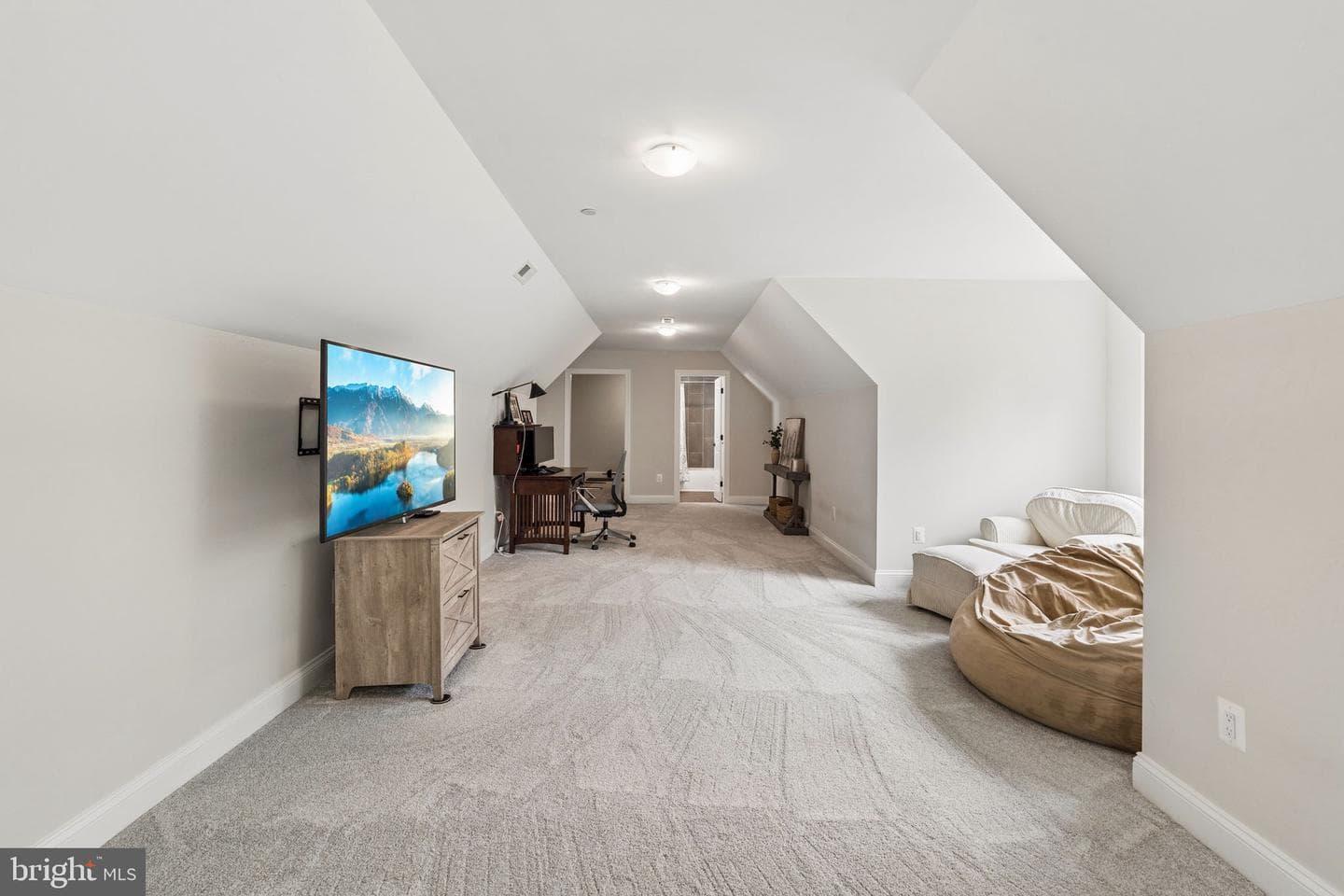 18207 Bunker Hill Road photo 69