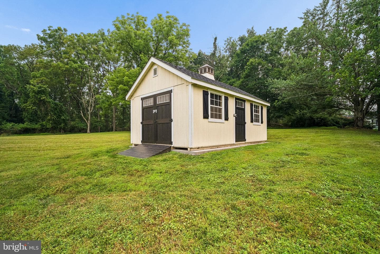 18207 Bunker Hill Road photo 9