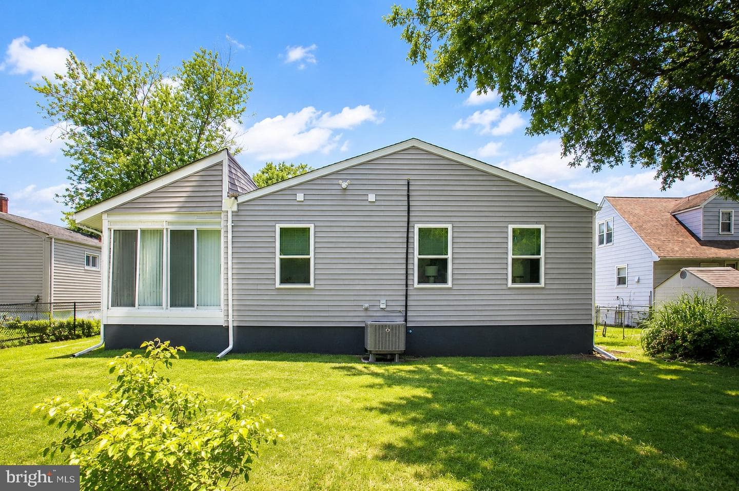 921 Homberg Avenue photo 25