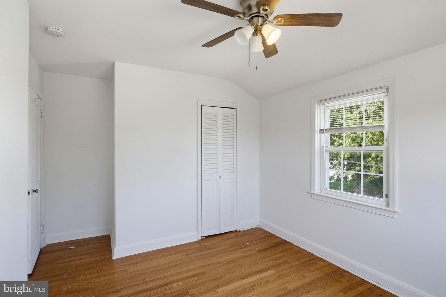 1744 Joan Avenue photo 18
