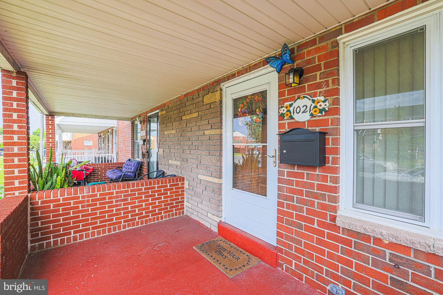 1021 Foxchase Lane photo 5